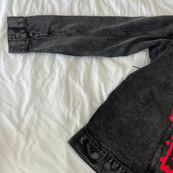 NWT Universal Studios Halloween Horror Nights 2022 Studio Screamers Jean Jacket - Picture 7 of 16